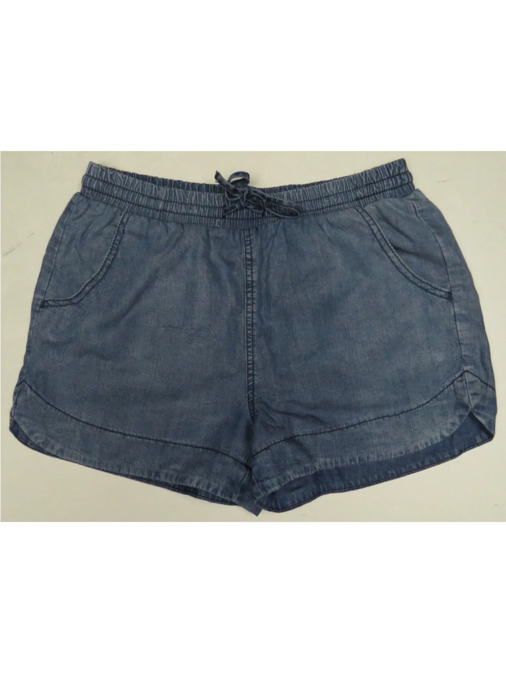 Universal Thread Drawstring Elastic Waist Chambray Blue Lyocell Womens Shorts S
